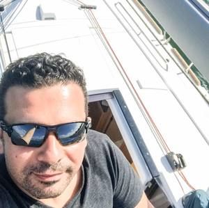 Meet your Posher, Bas